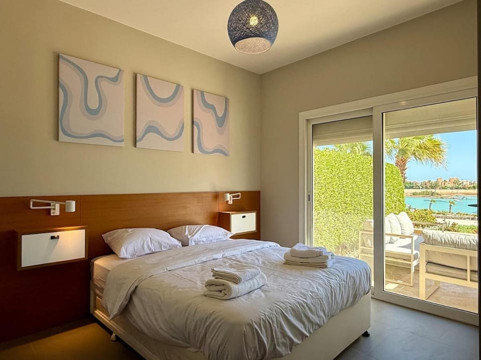 Scenic 2BR Ground Floor - Free Pool& Lagoon Access In ElGouna Apartment in Hurghada
