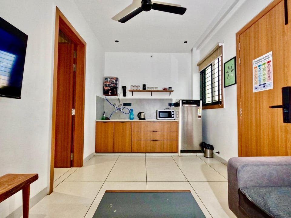 Kitchen or kitchenette, Seating area