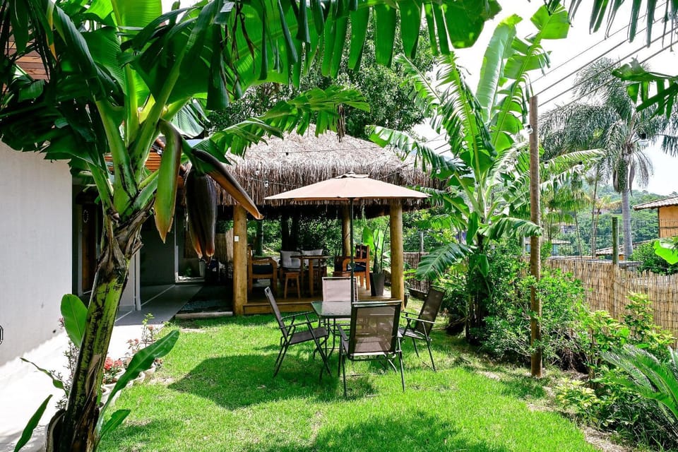 Studios Ilhabela | Café da manhã, piscina e vista espetacular House in Ilhabela