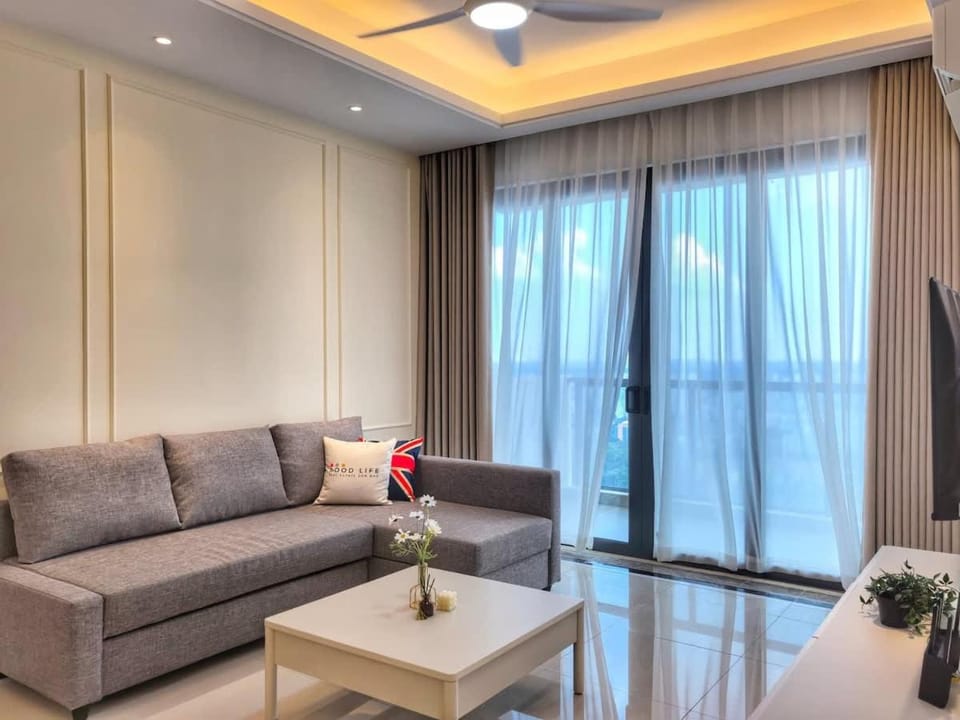 R&F Princess Cove 2BR Sea View JB-SG CIQ Malls House in Johor Bahru