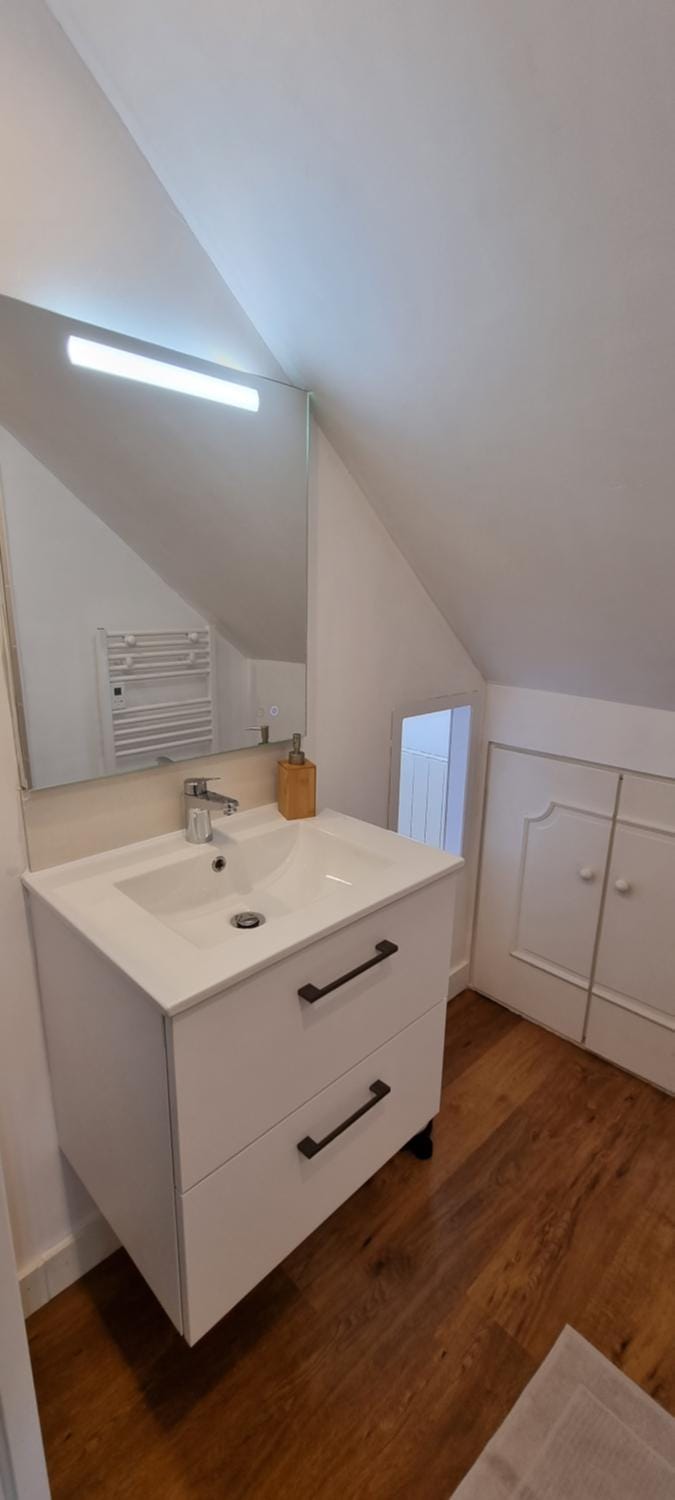 Gîte Les Trois Plages, les pieds dans l'eau House in Trégastel