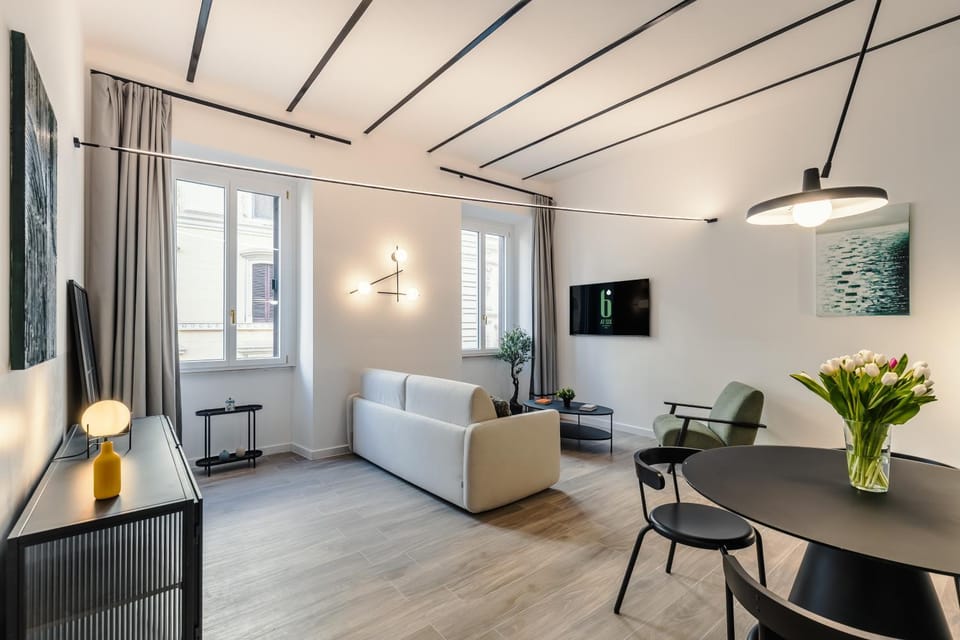 Communal lounge/ TV room, TV and multimedia, Living room, Seating area, Dining area