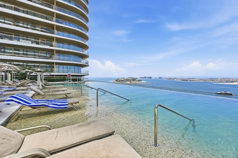 Sea view, Swimming pool