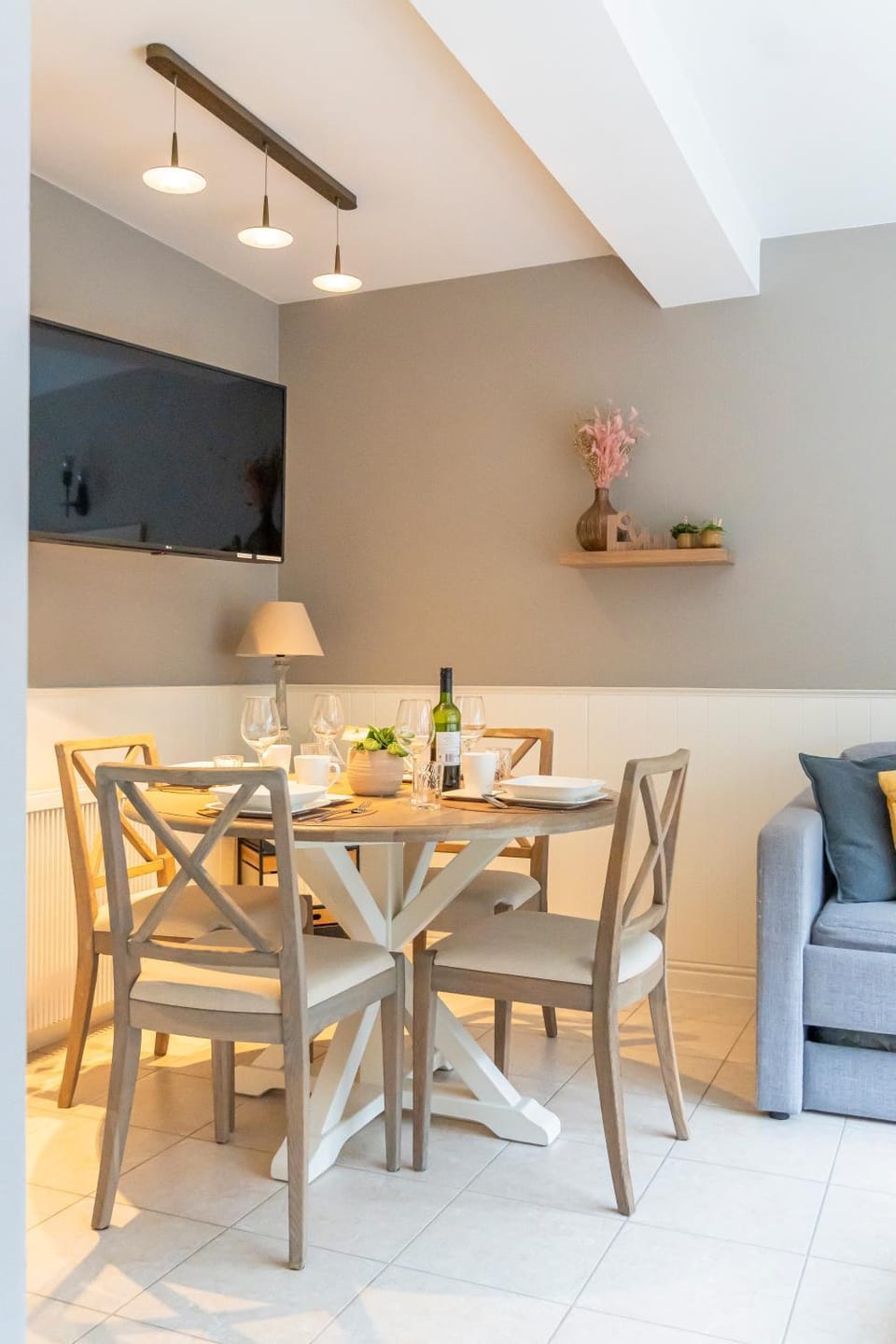 Coffee/tea facilities, Dining area