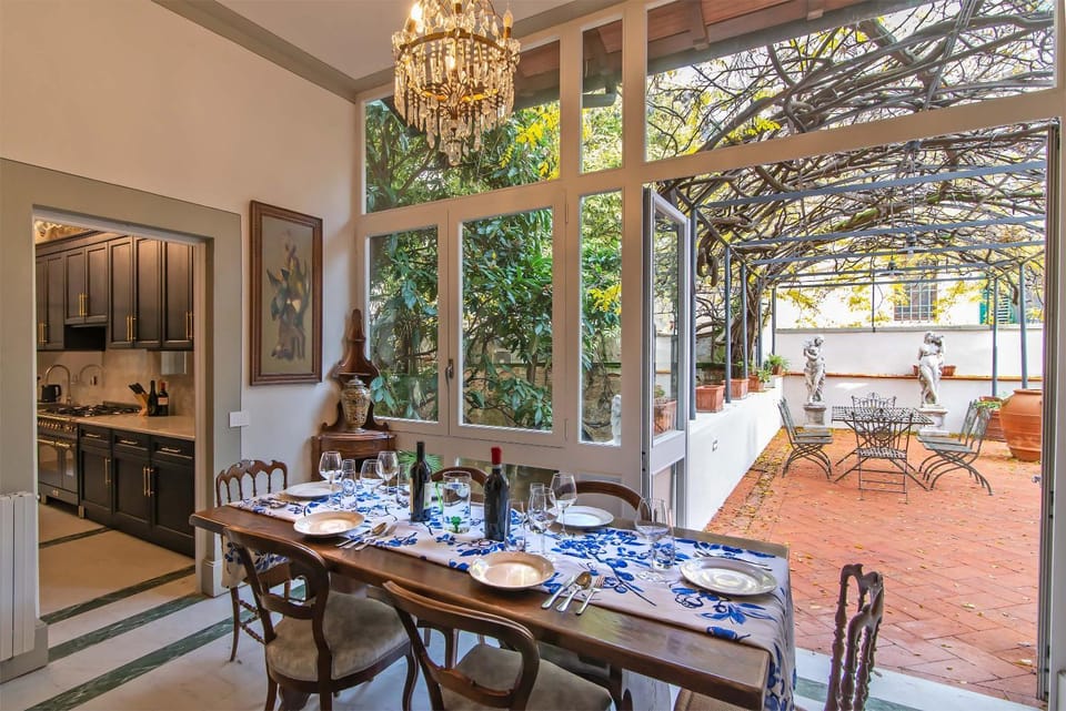 Balcony/Terrace, Kitchen or kitchenette, Dining area