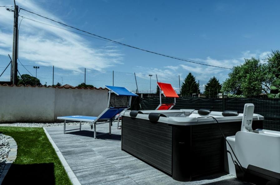 Garden, Hot Tub, Hot Tub