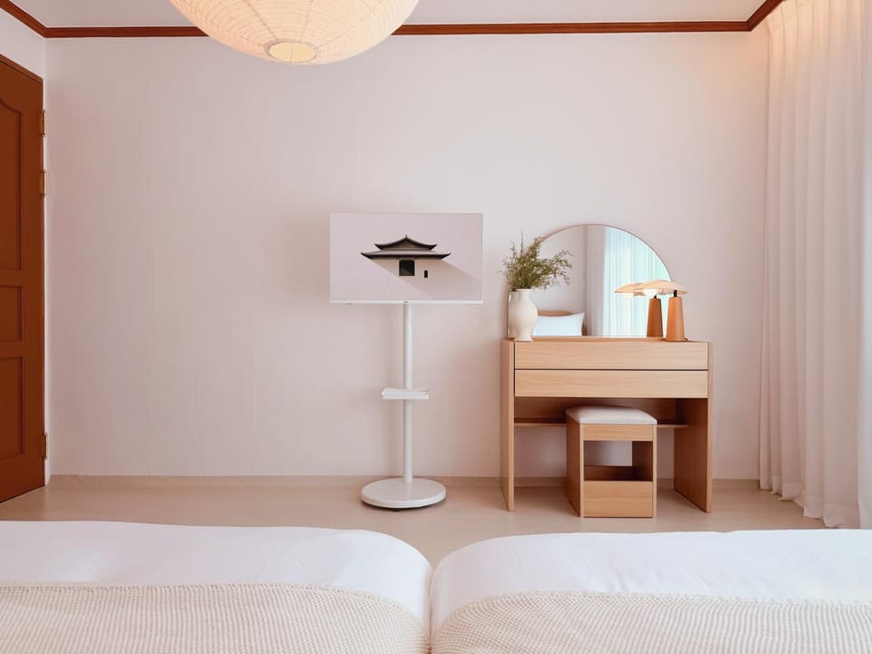 TV and multimedia, Bedroom