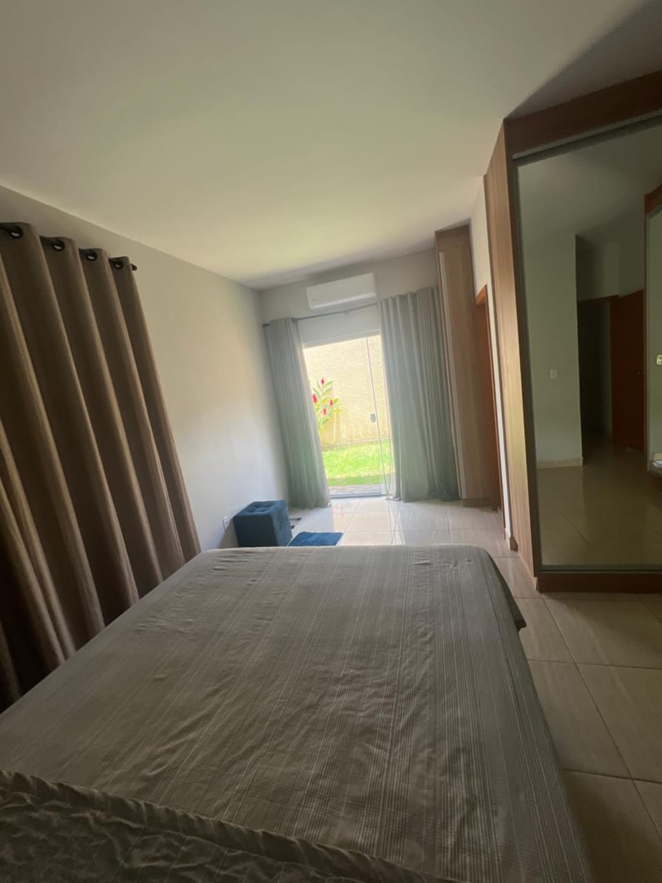 Casa Lara House in Goiania