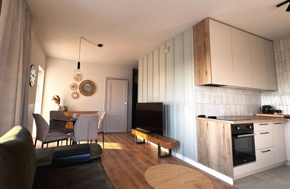 Modern Sunny Apartment Close to City Cente Apartment in Szczecin