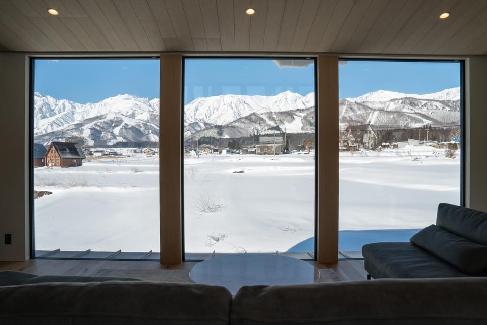 Natural landscape, Winter, Living room, Mountain view