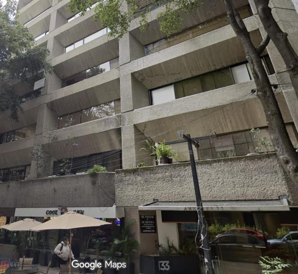 Zona Rosa, Amberes 33 Apartment in Mexico City