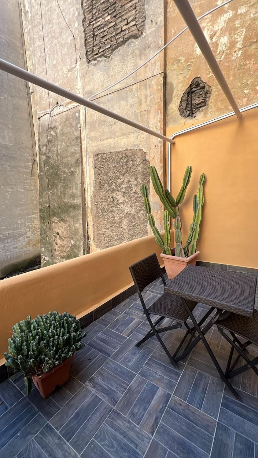 Fiorentini Apartment 2 complete house x 4 & 4 people Apartment in Rome