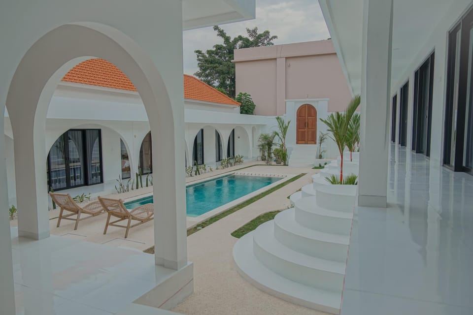 Ota Guest House Bed and Breakfast in North Kuta