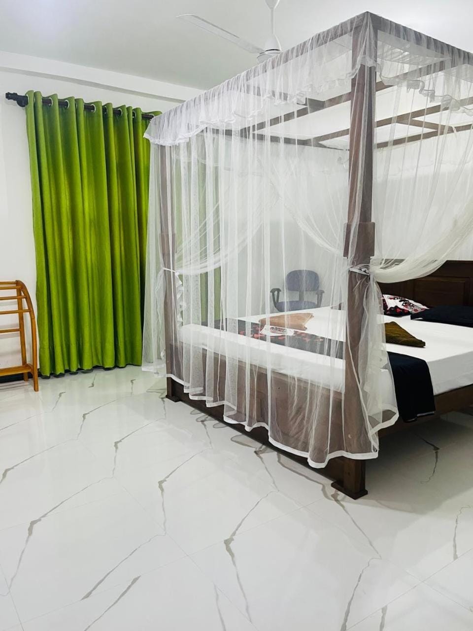 Akash Villa Bed and Breakfast in Southern Province