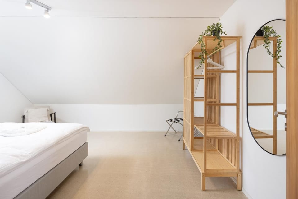 Bed, Photo of the whole room, Decorative detail, Bedroom, cot, internet, towels, wardrobe