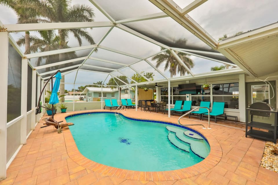 Cape Coral Family Prestige RR-01846 House in Cape Coral