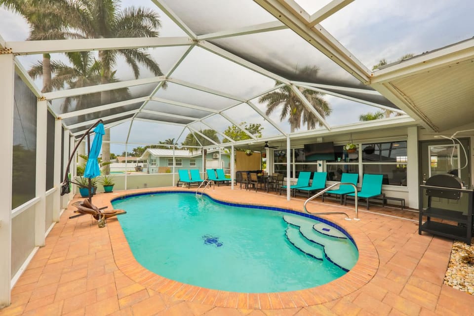 Cape Coral Family Prestige RR-01846 House in Cape Coral