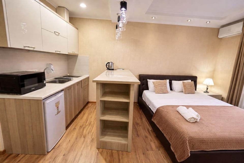 Bed, microwave, kitchen, air conditioner