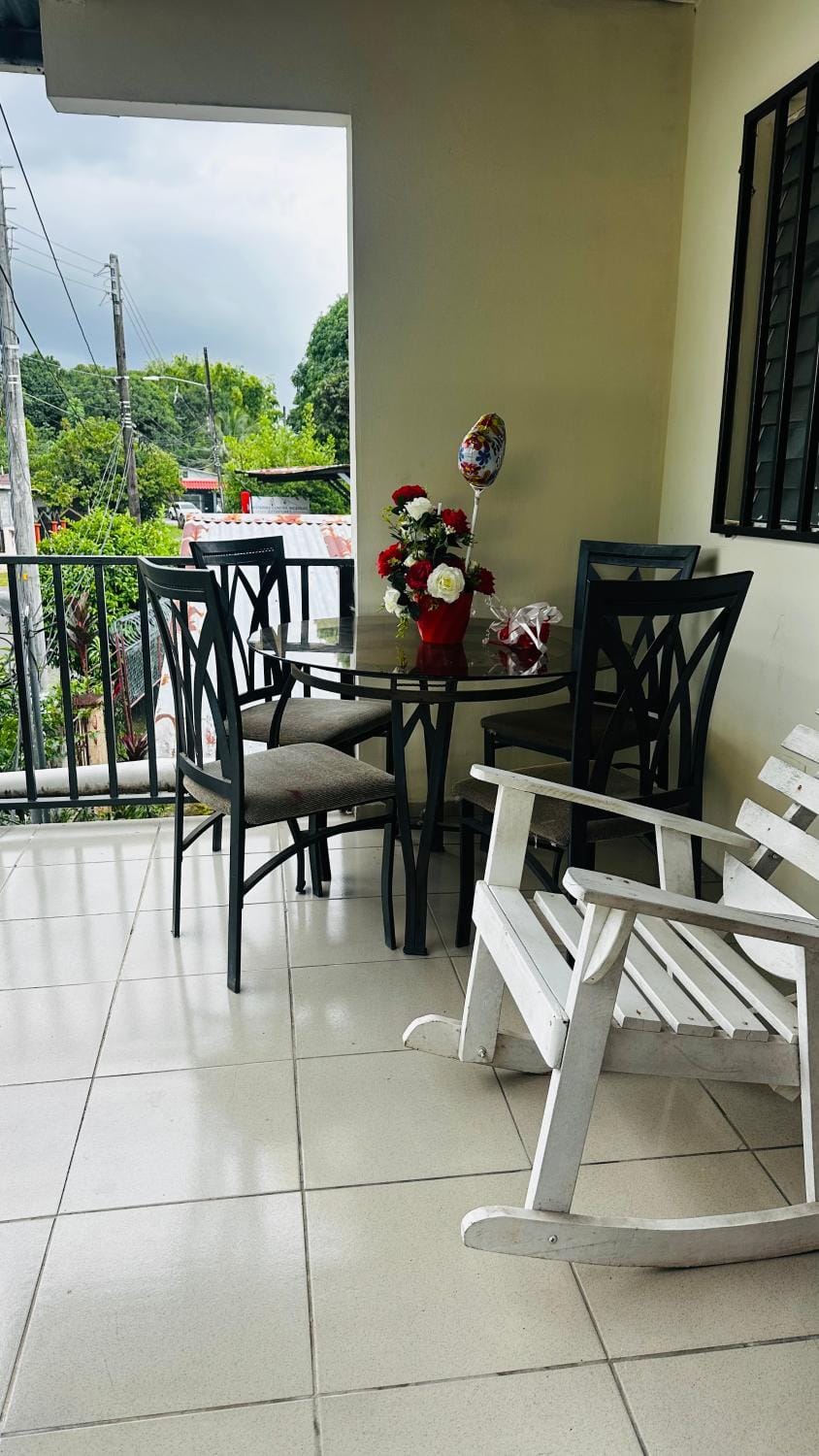 Hostal Flores Bed and Breakfast in David