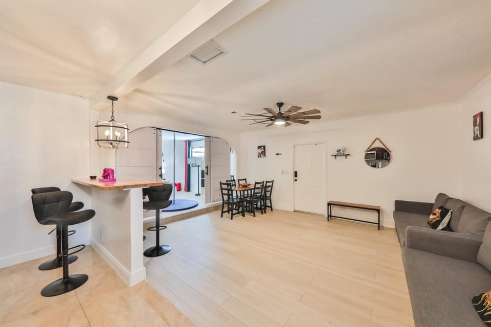 Release your nature House in Hallandale Beach