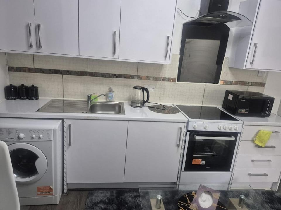 Moston Two Bedroom Apartment Greater Manchester Apartment in Manchester