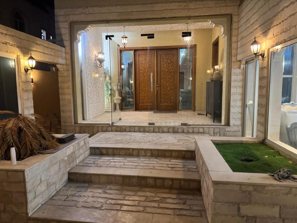 Property building, Night