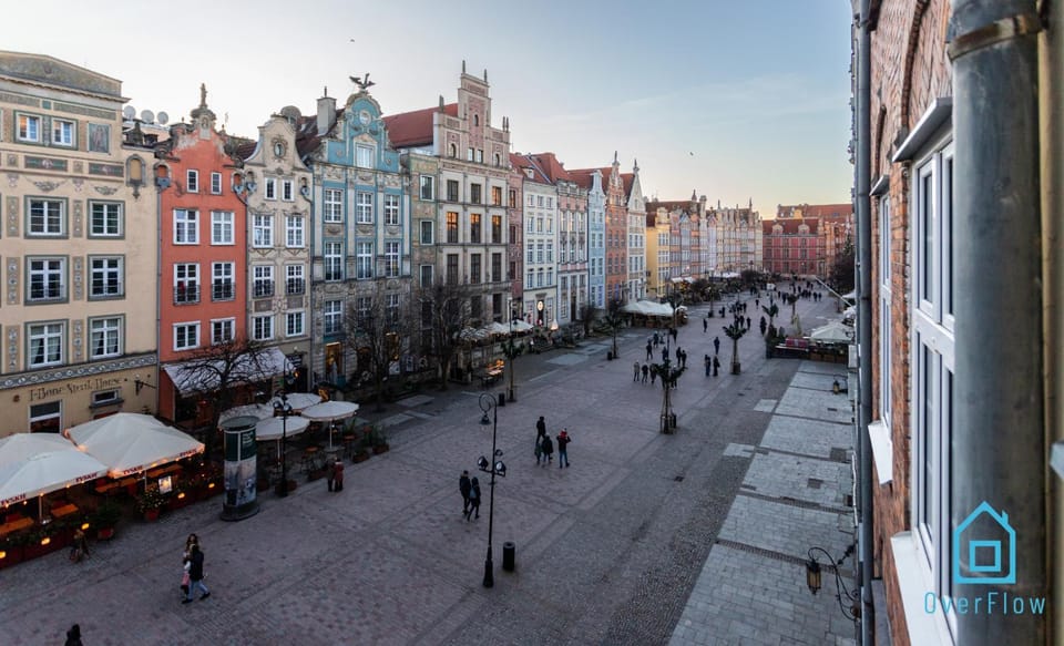 City view, Street view