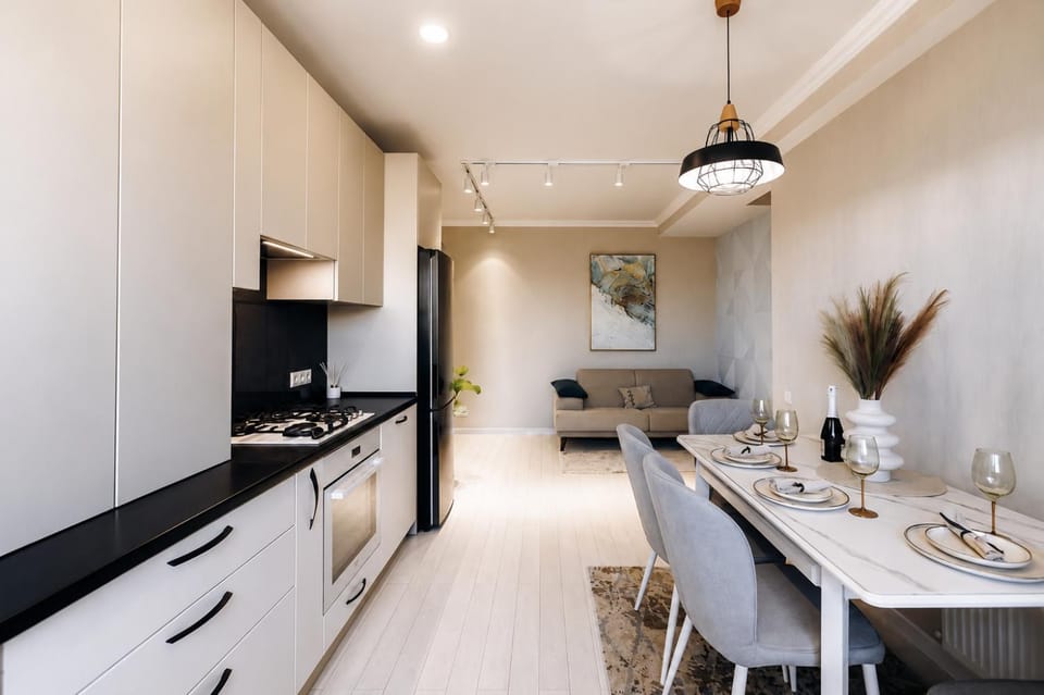 Kitchen or kitchenette, Living room, stove