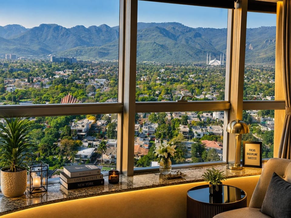 Day, Natural landscape, View (from property/room), Balcony/Terrace, Living room, Seating area, Dining area, City view, Mountain view