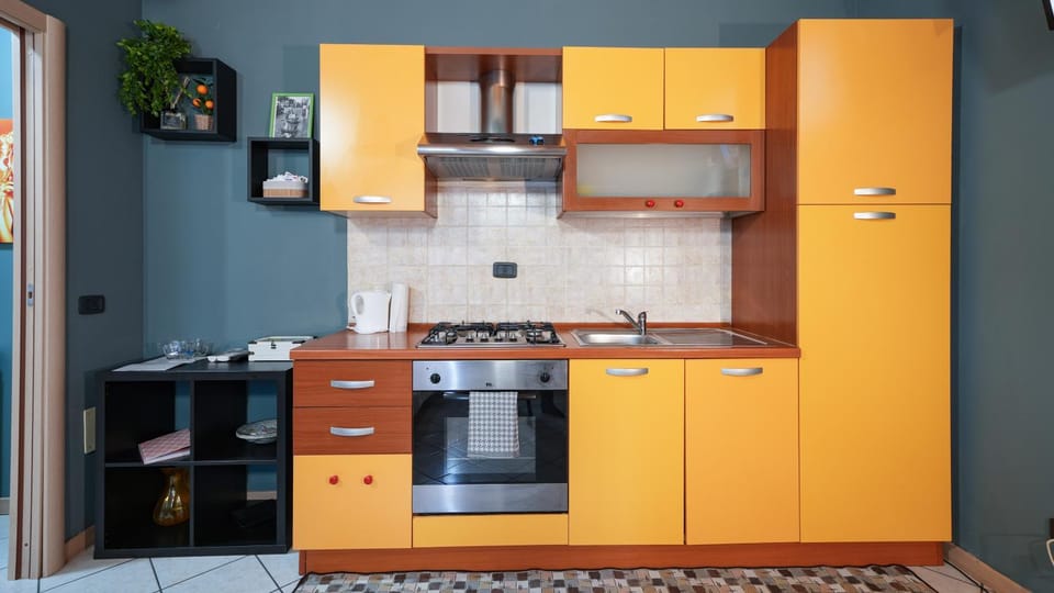 Kitchen or kitchenette, kitchen