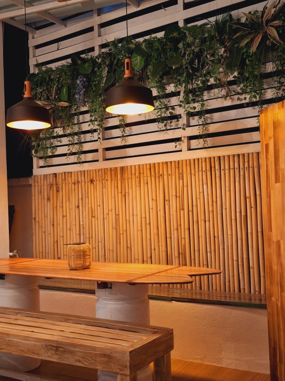 Facade/entrance, Seating area