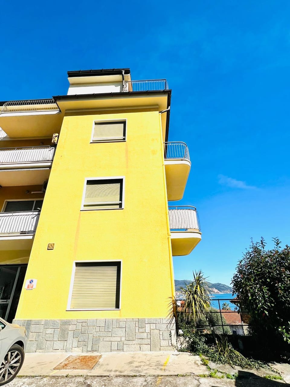 Property building, Day