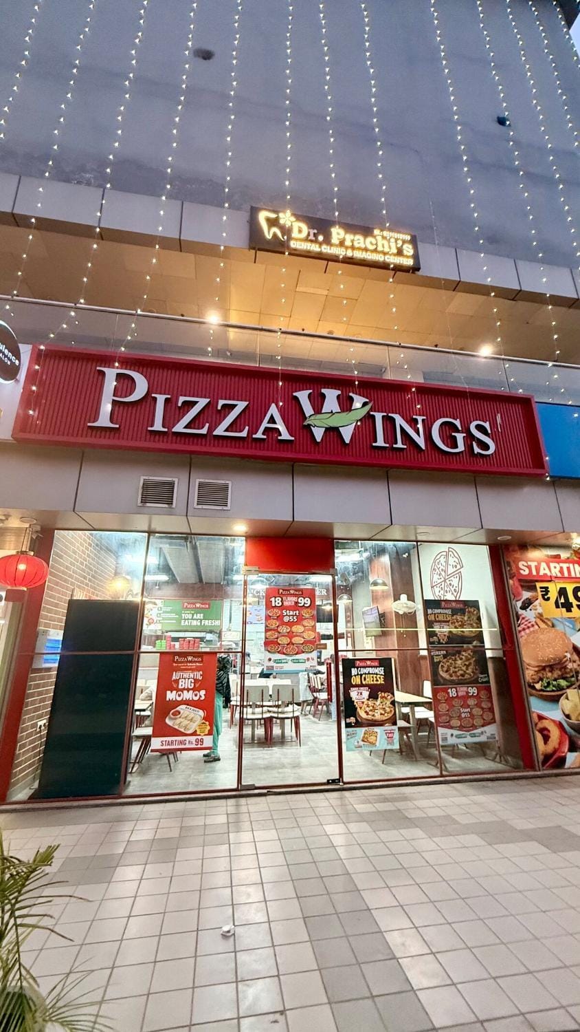 Sundowner Jacuzzi Hive 6 Studios Key Garden Patio Apartment in Gurugram