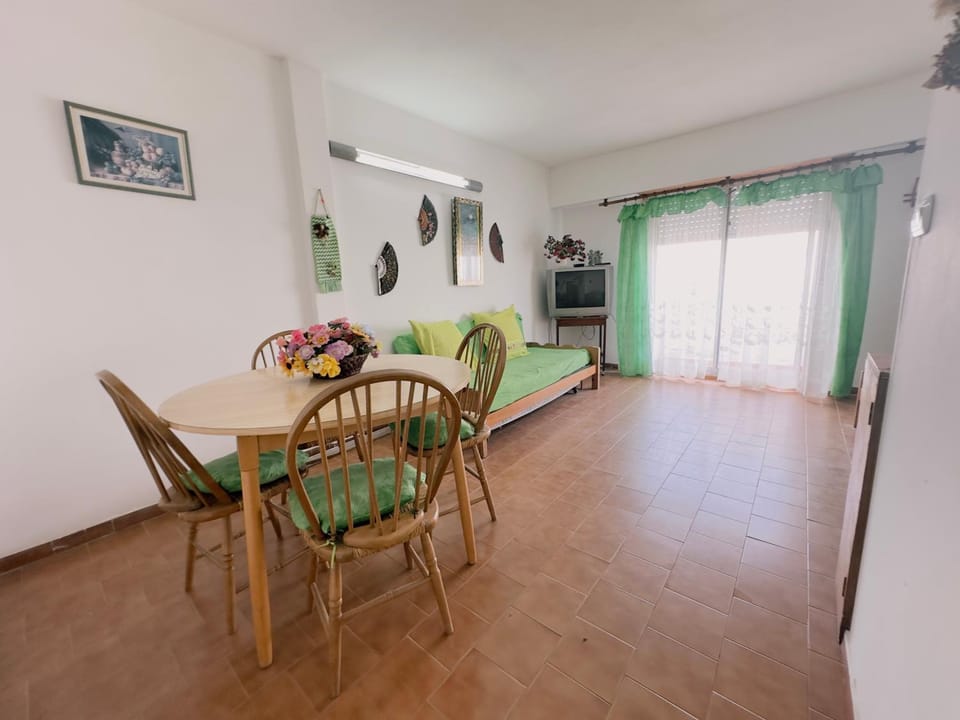 Calle 2 Apartment in Santa Teresita