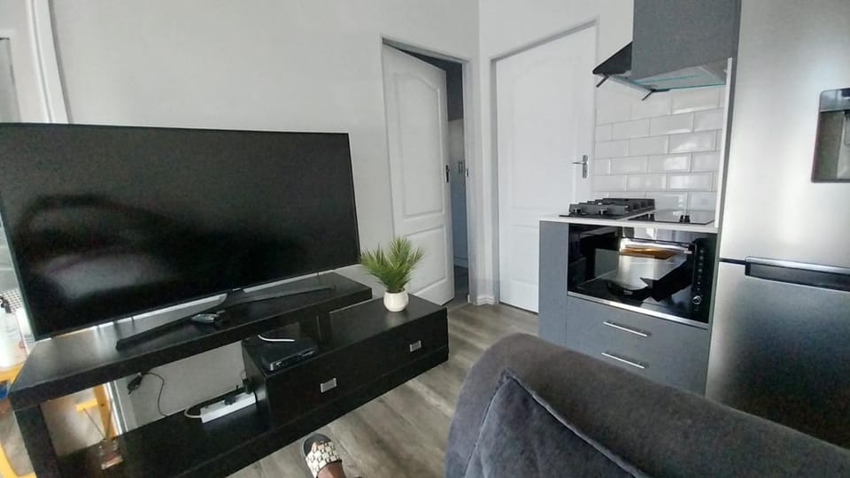 B3 bnb House Apartment in Cape Town