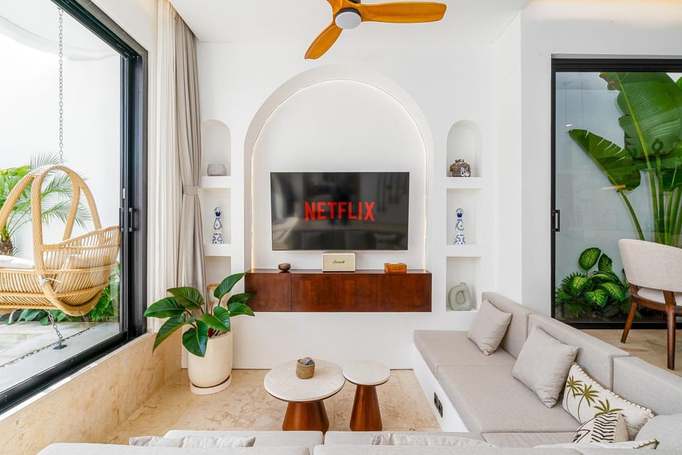 TV and multimedia, Living room, Seating area