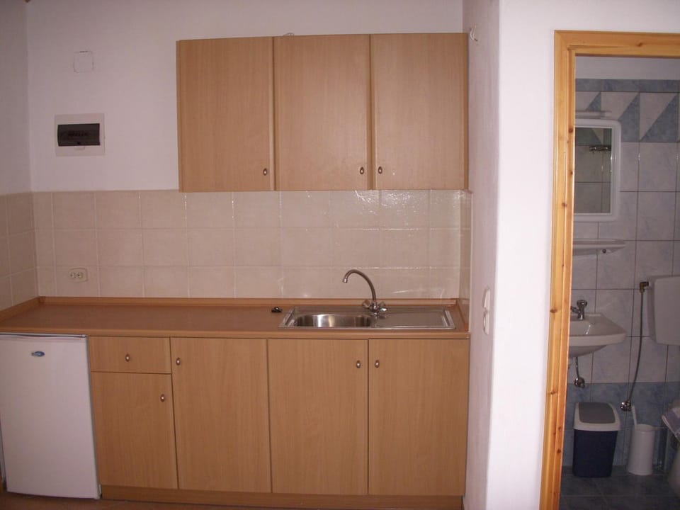 Bathroom, Kitchen or kitchenette