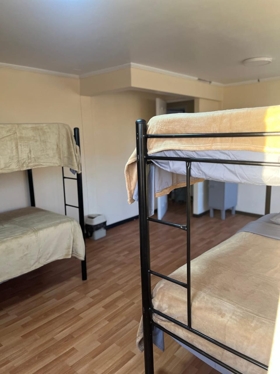 Fast Track SCL Airport Bed and Breakfast in Santiago