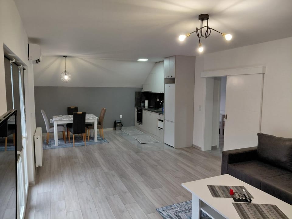 Sunny view - Emina Apartment in Sarajevo