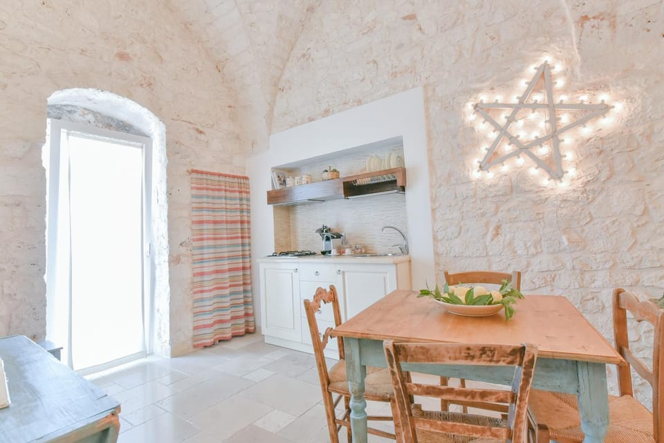 Balcony/Terrace, Kitchen or kitchenette, Photo of the whole room, Decorative detail, Seating area