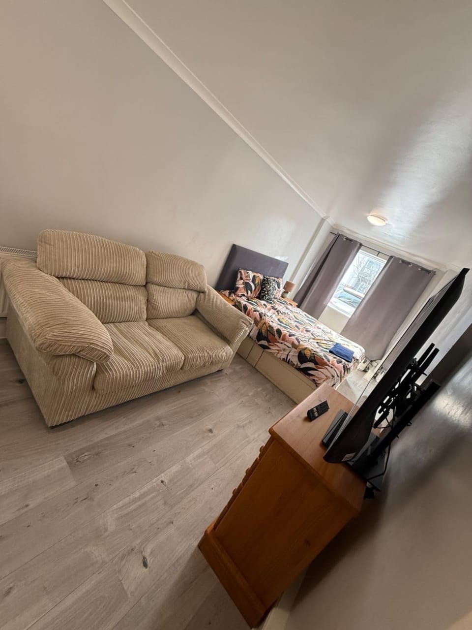 Bel City Bed and Breakfast in London Borough of Croydon