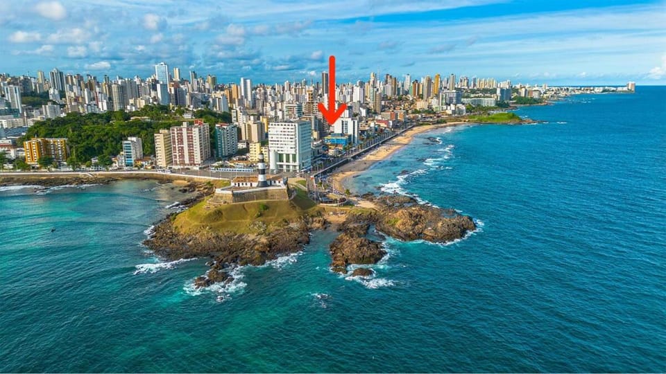 Beachfront Studio - Ocean View near Farol da Barra - Bahia Flat Apartment in Salvador