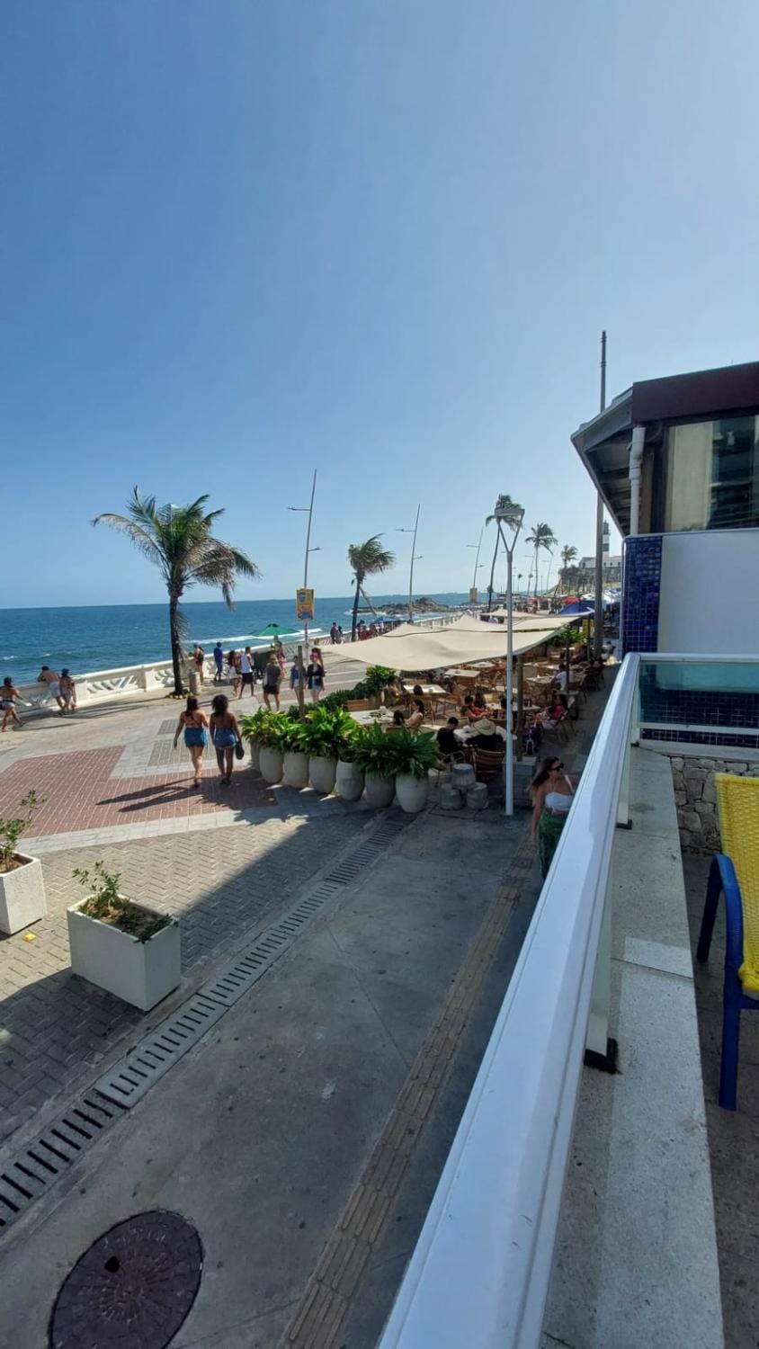Beachfront Studio - Ocean View near Farol da Barra - Bahia Flat Apartment in Salvador
