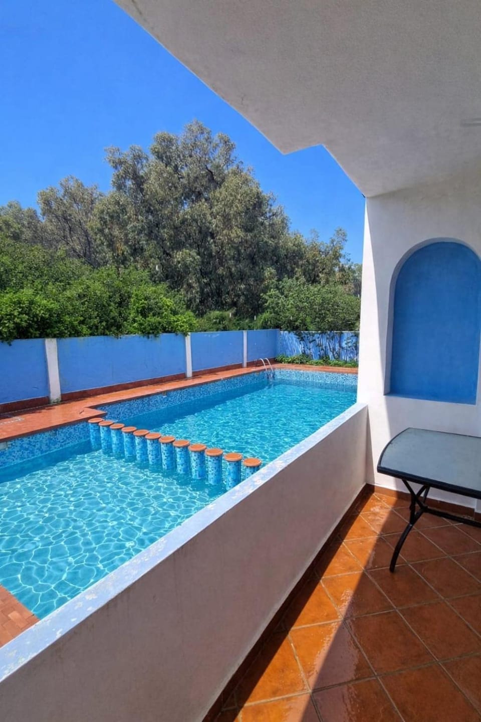 Swimming pool