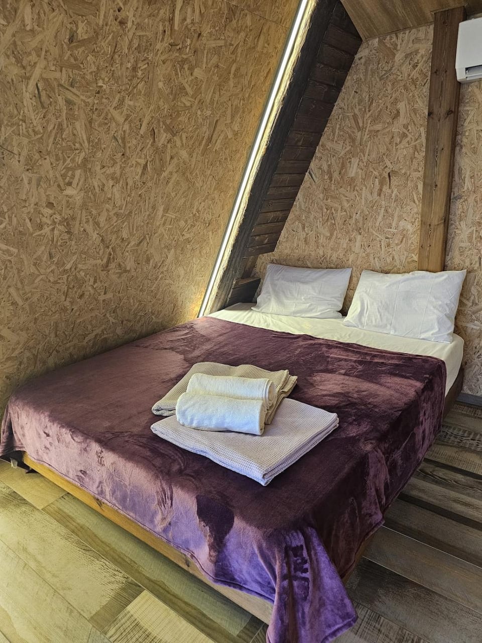 MiCastel Chalet in Africa