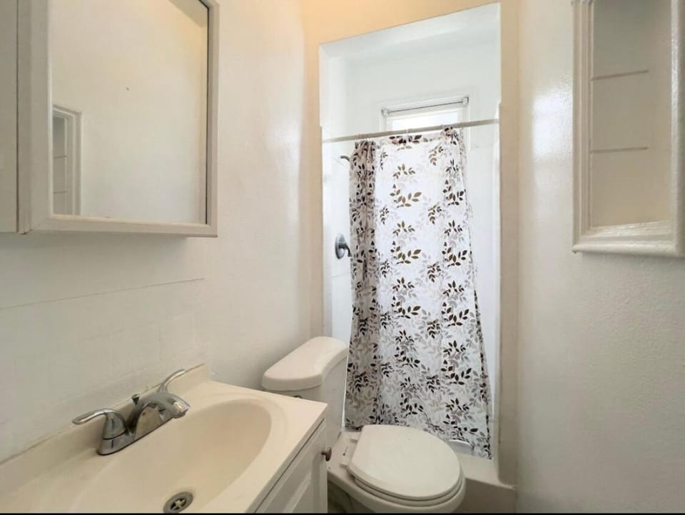 Cozy Studio, Studio City Unit 3 Apartment in Studio City