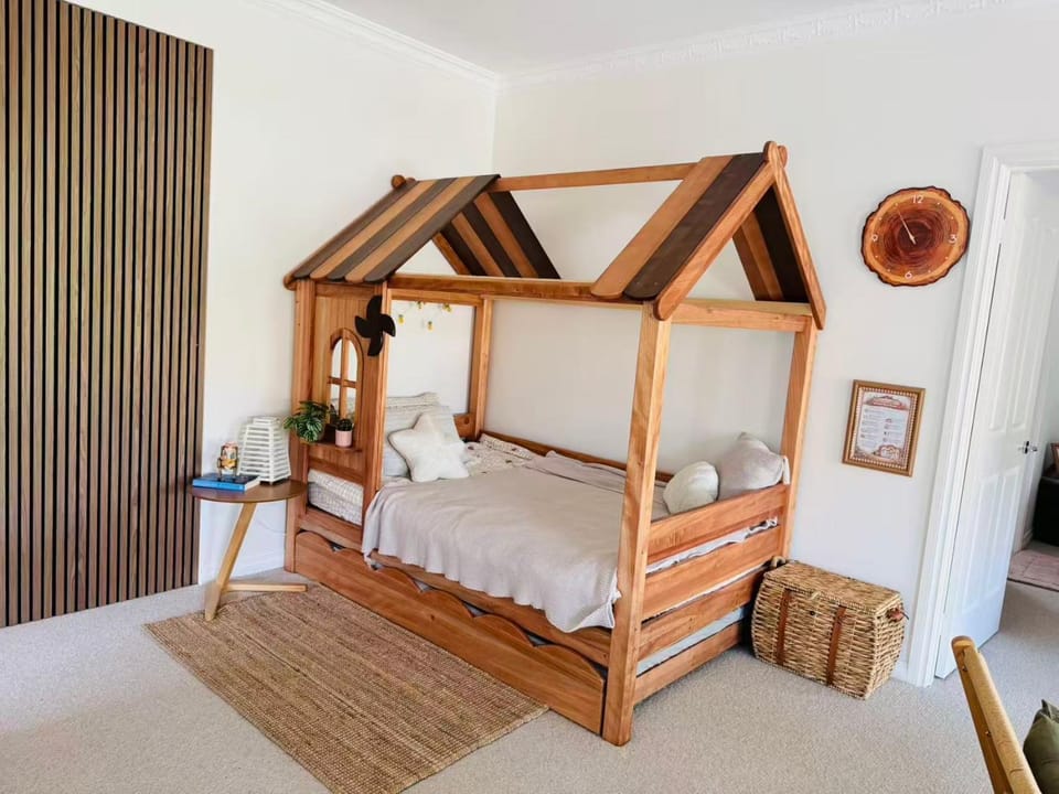 bunk bed