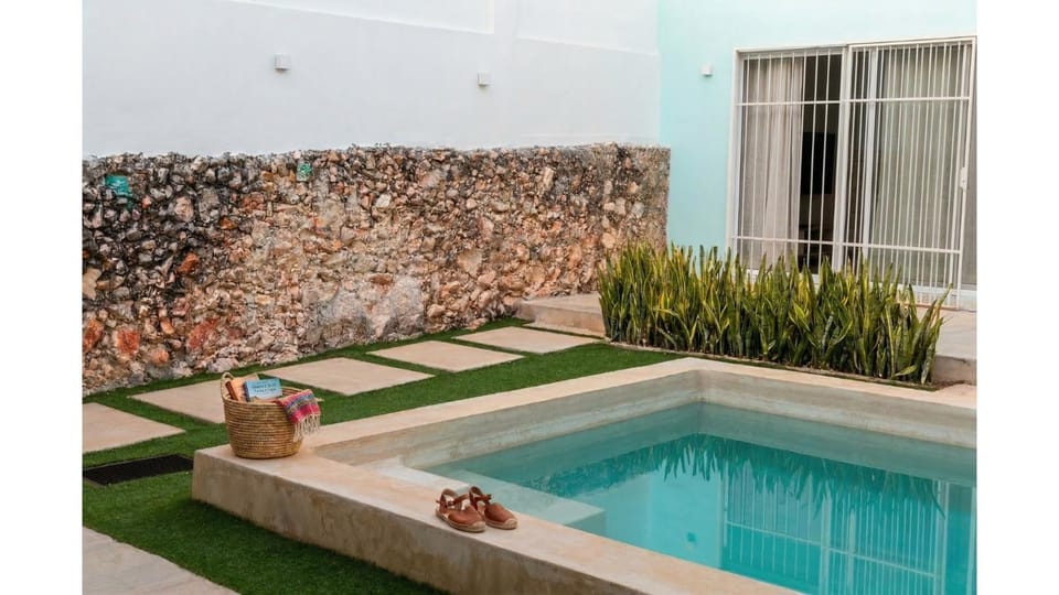 Patio, Garden, Swimming pool