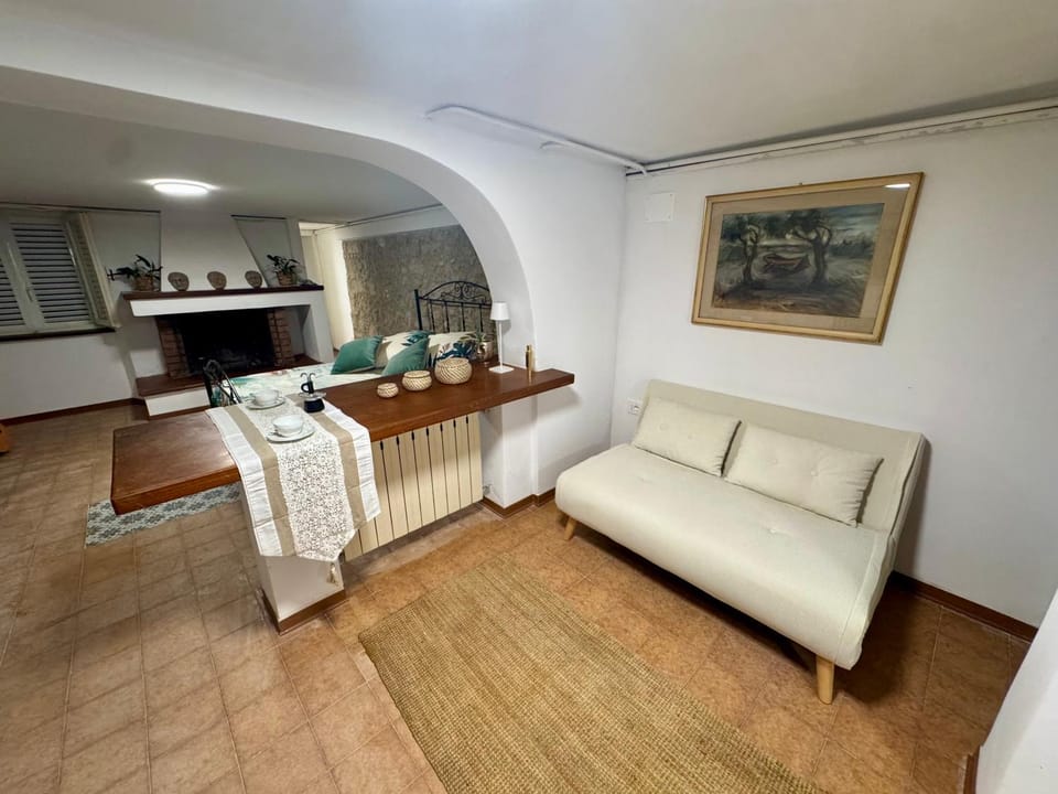 Bilocale rinnovato a Marco Polo 500 m dal mare con aria condizionata per coppie e famiglie Apartment in Viareggio