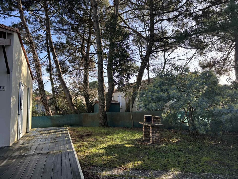 Maison 6 pers à 250m de la plage avec animaux admis! - FR-1-194-448 House in La Tranche-sur-Mer
